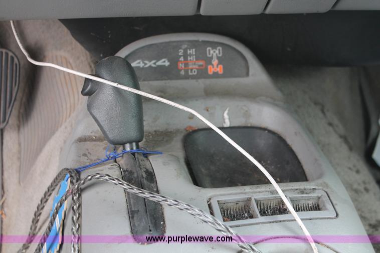 image for item E3160 1996 Chevrolet Blazer LS