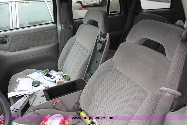 image for item E3160 1996 Chevrolet Blazer LS