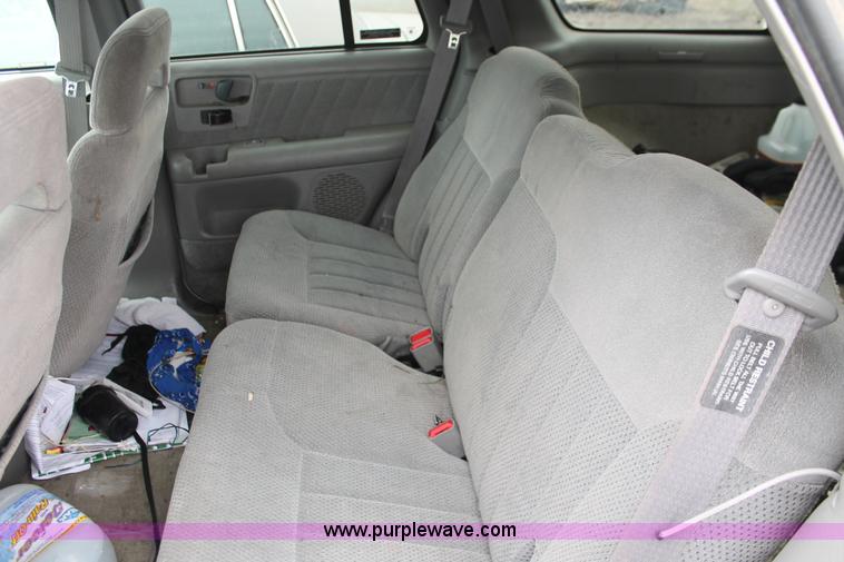 image for item E3160 1996 Chevrolet Blazer LS