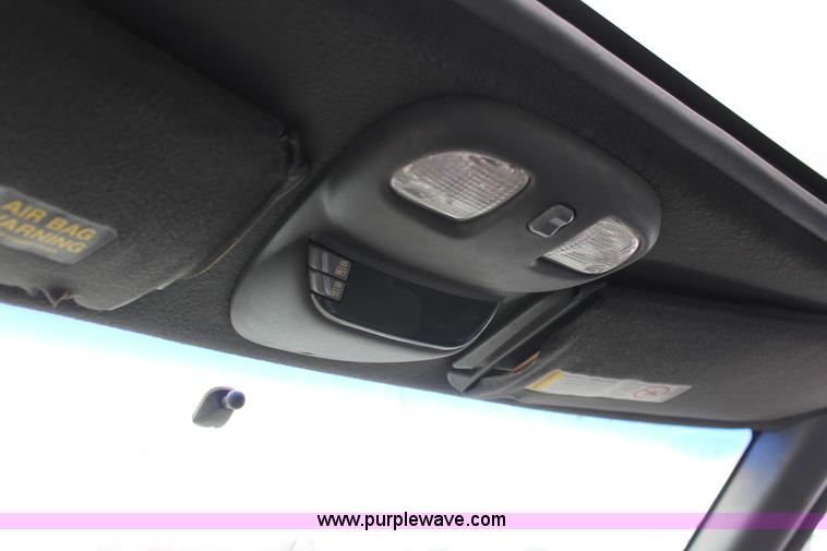 image for item E3164 2000 Chevrolet Blazer LS