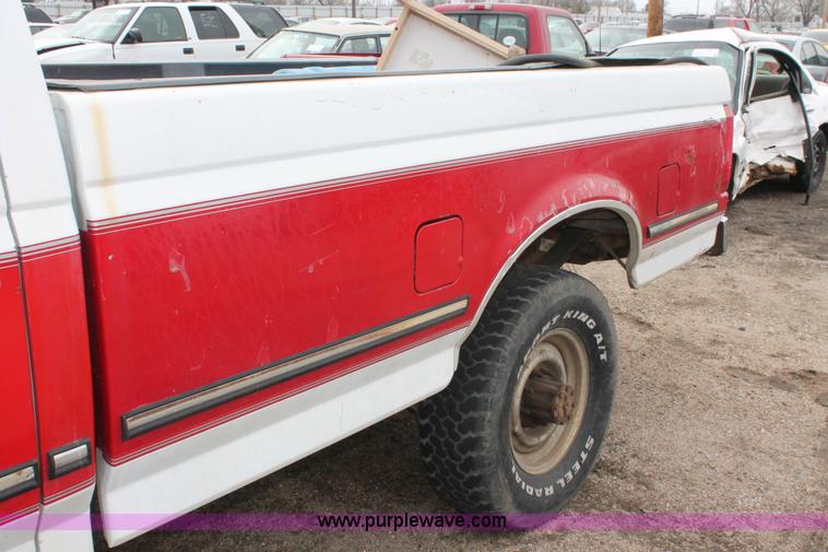 image for item E3167 1993 Ford F250 XLT pickup truck