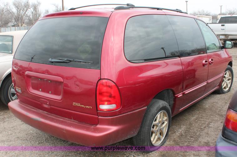 image for item E3168 1998 Dodge Grand Caravan