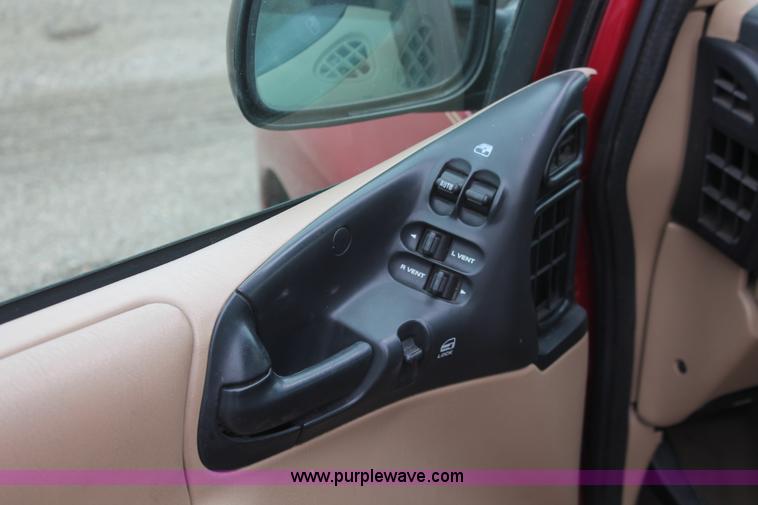 image for item E3168 1998 Dodge Grand Caravan