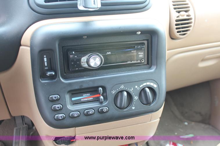 image for item E3168 1998 Dodge Grand Caravan