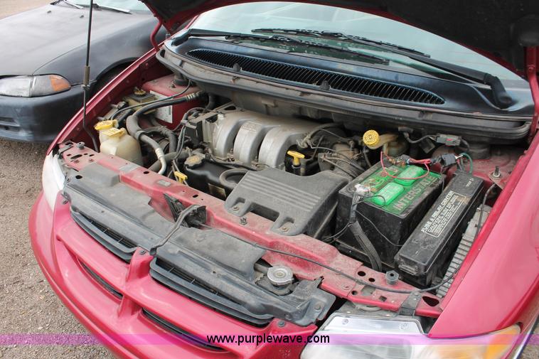 image for item E3168 1998 Dodge Grand Caravan