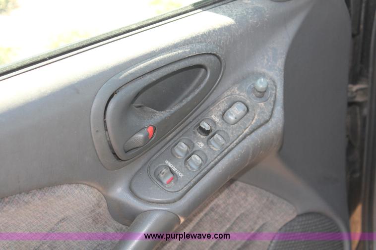 image for item E3171 1999 Pontiac Grand AM SE
