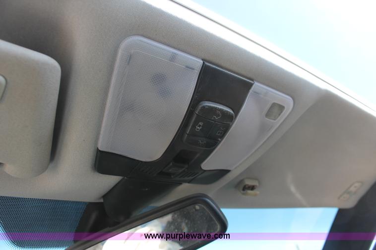 image for item E3172 1998 Mercedes Benz C280