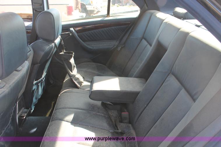 image for item E3172 1998 Mercedes Benz C280