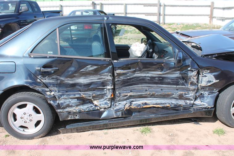 image for item E3172 1998 Mercedes Benz C280
