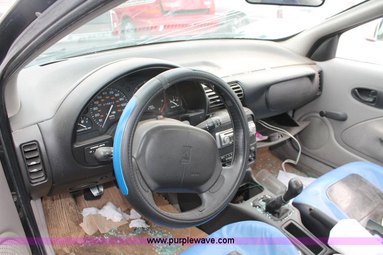 image for item E3175 1997 Saturn SC1