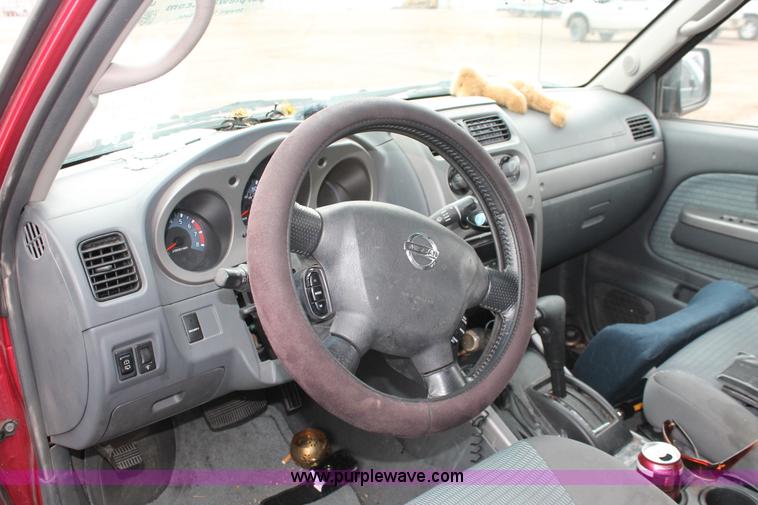 image for item E3176 2002 Nissan Xterra SE