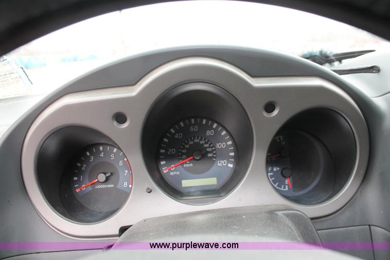 image for item E3176 2002 Nissan Xterra SE