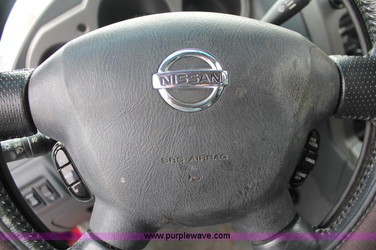 image for item E3176 2002 Nissan Xterra SE