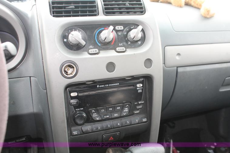 image for item E3176 2002 Nissan Xterra SE