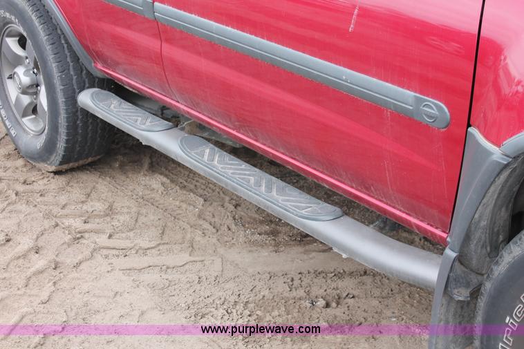 image for item E3176 2002 Nissan Xterra SE