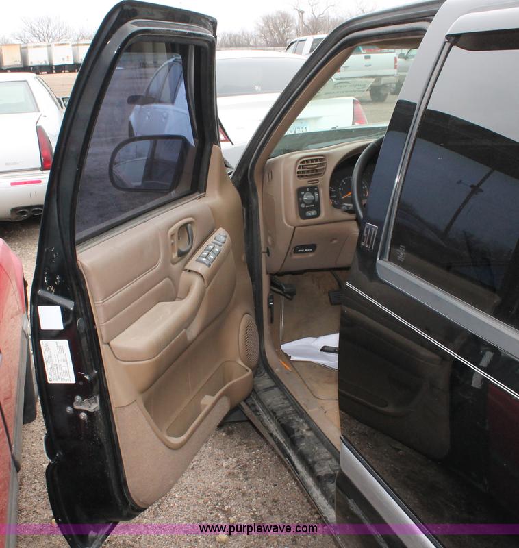 image for item E3178 1999 GMC Jimmy SLT