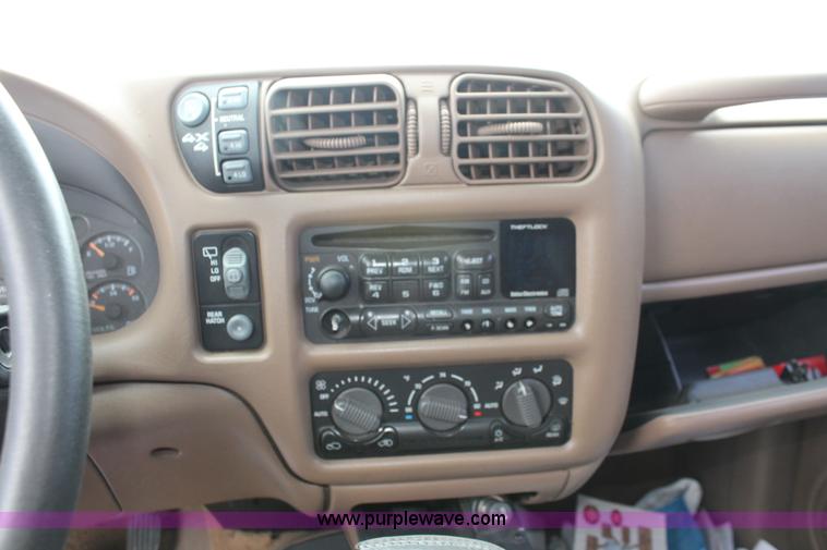 image for item E3178 1999 GMC Jimmy SLT