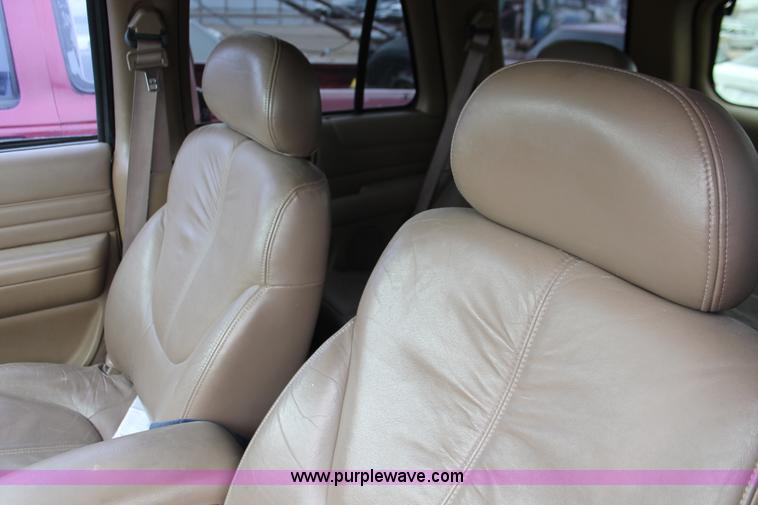 image for item E3178 1999 GMC Jimmy SLT