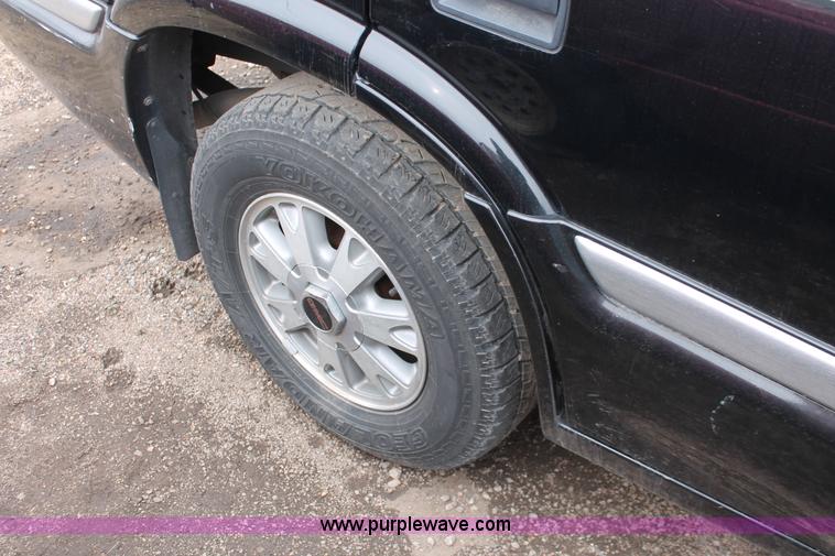 image for item E3178 1999 GMC Jimmy SLT