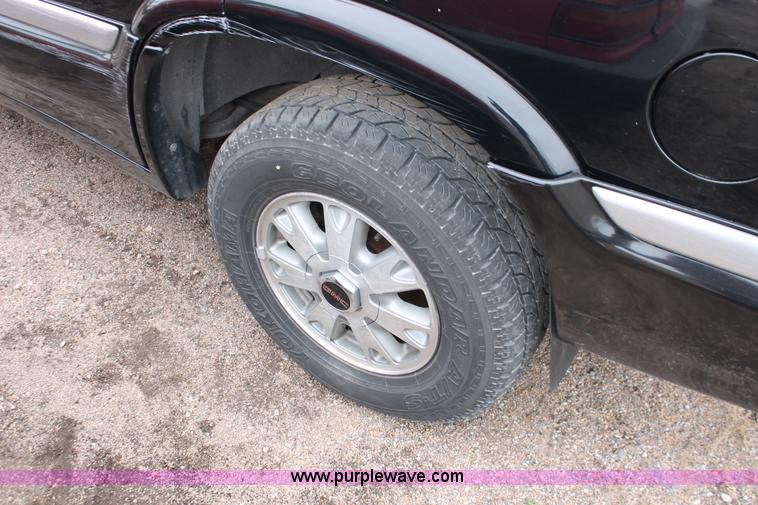 image for item E3178 1999 GMC Jimmy SLT