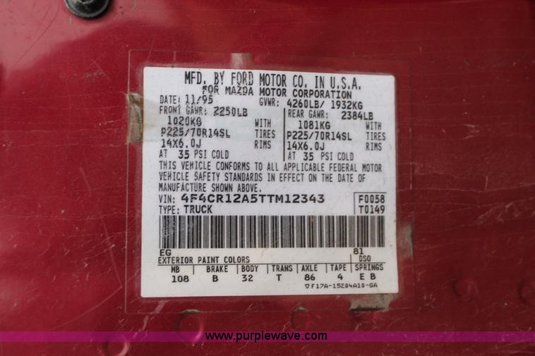 image for item E3185 1996 Mazda B2300 SE pickup truck