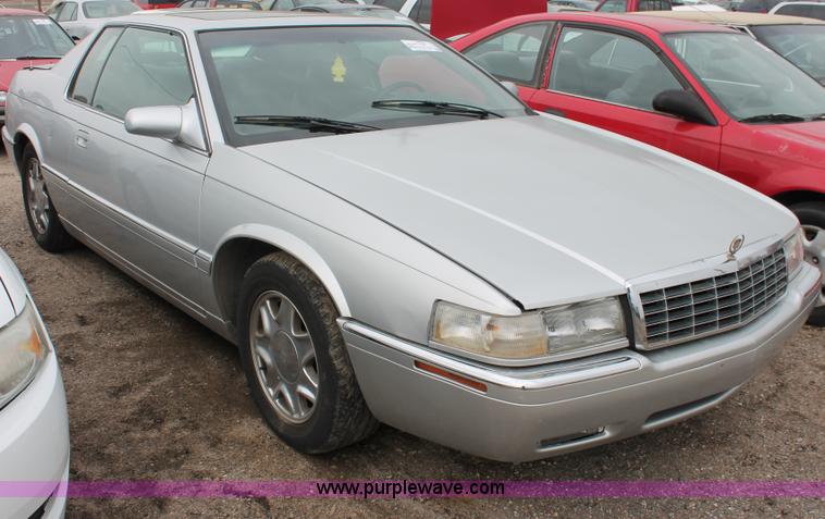 image for item E3186 2001 Cadillac Eldorado ESC