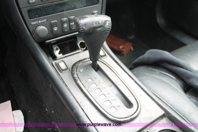 image for item E3186 2001 Cadillac Eldorado ESC