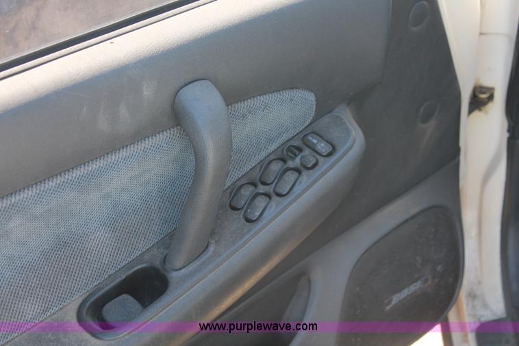 image for item E3190 1990 Nissan Maxima