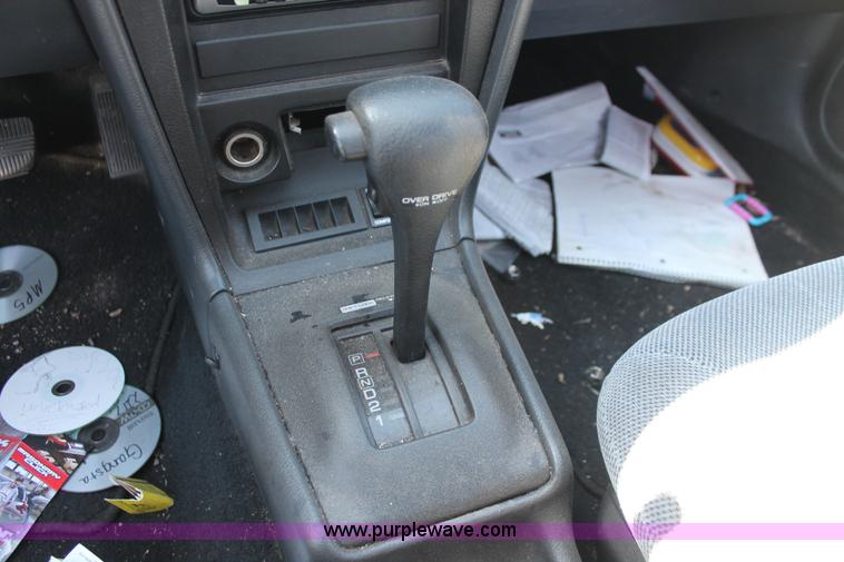 image for item E3190 1990 Nissan Maxima