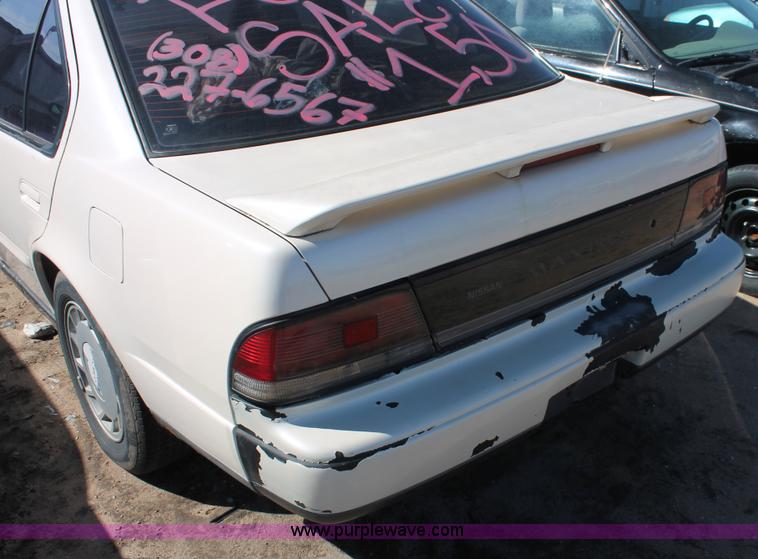 image for item E3190 1990 Nissan Maxima