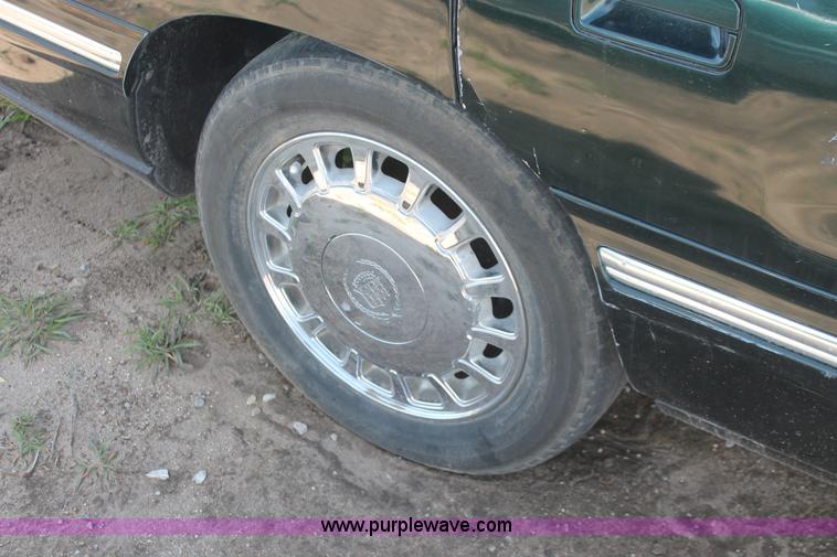 image for item E3191 1997 Cadillac DeVille