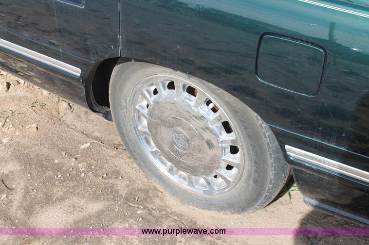 image for item E3191 1997 Cadillac DeVille