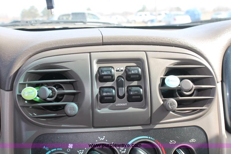 image for item E3192 2002 Chrysler PT Cruiser