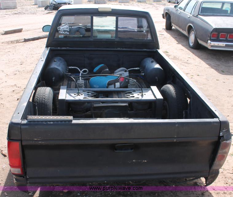 image for item E3196 1988 Chevrolet S10 pickup truck