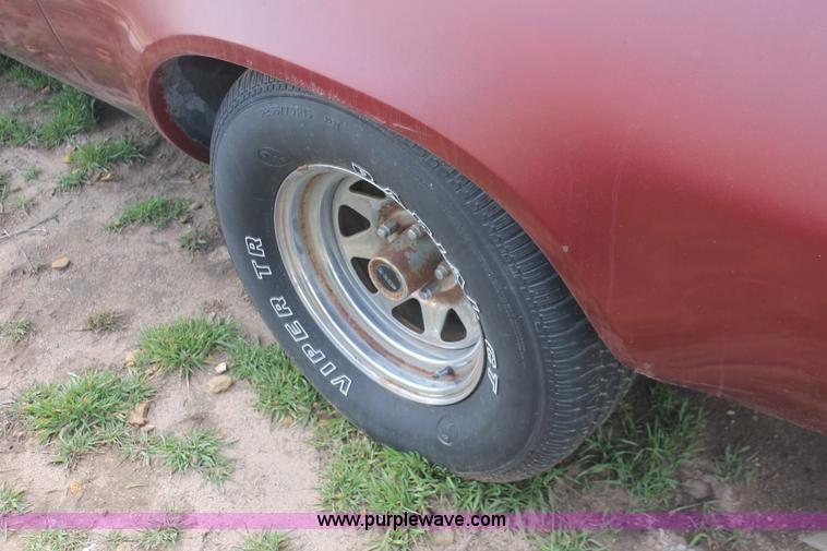 image for item E3198 1976 Chevrolet Laguna S3
