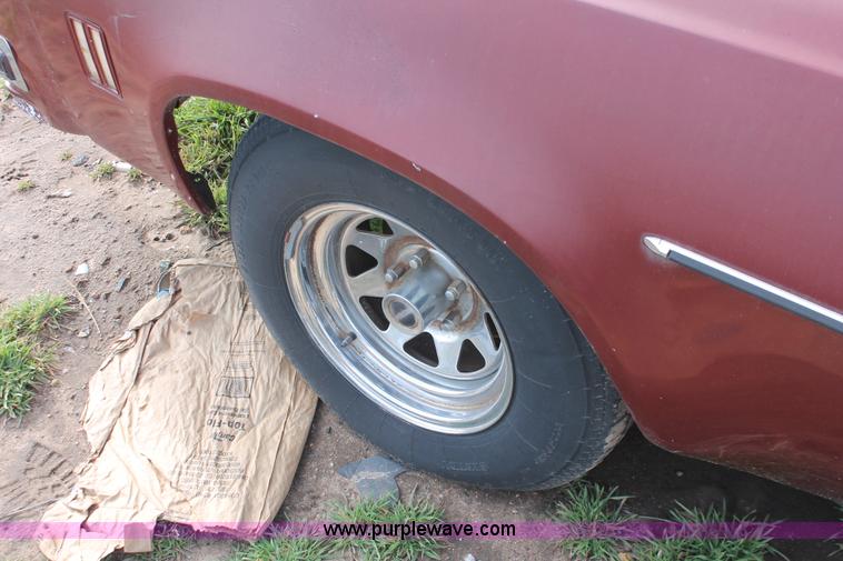 image for item E3198 1976 Chevrolet Laguna S3