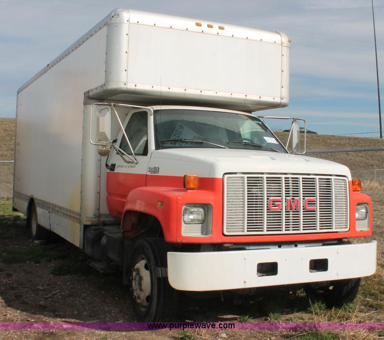 image for item E3200 1993 GMC TopKick SLE Lo Pro box truck