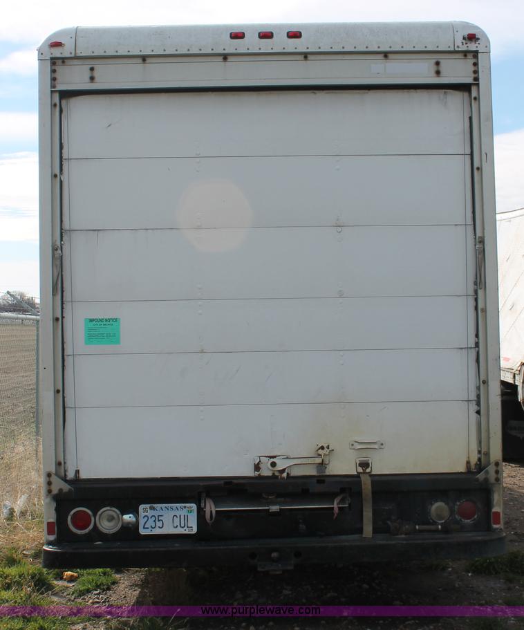 image for item E3200 1993 GMC TopKick SLE Lo Pro box truck