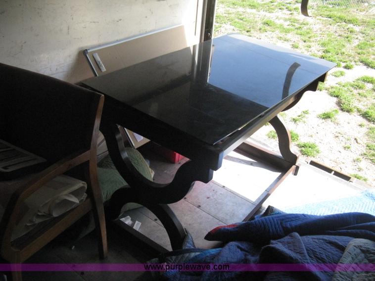 image for item E3200 1993 GMC TopKick SLE Lo Pro box truck