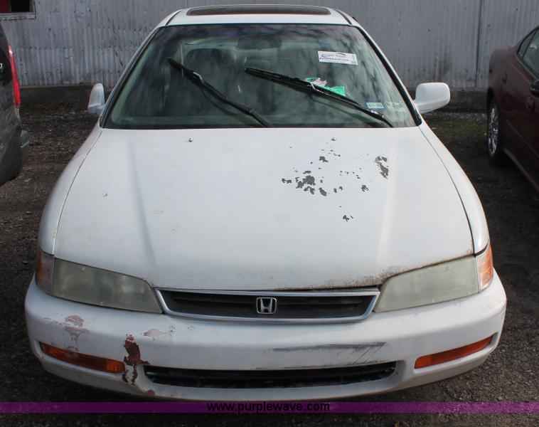 image for item E3205 1997 Honda Accord EX