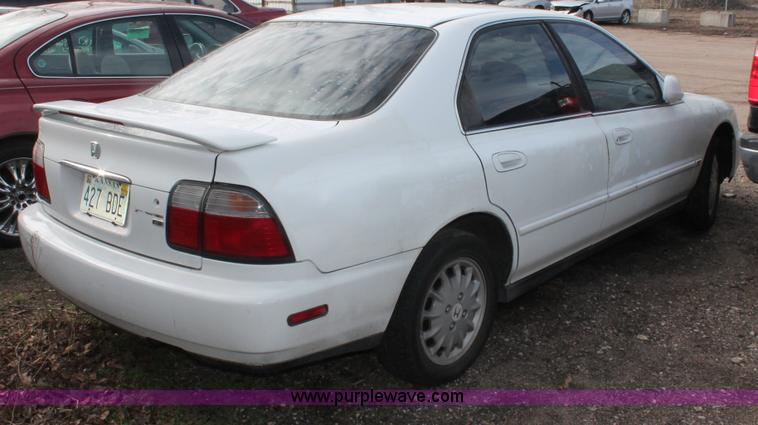 image for item E3205 1997 Honda Accord EX