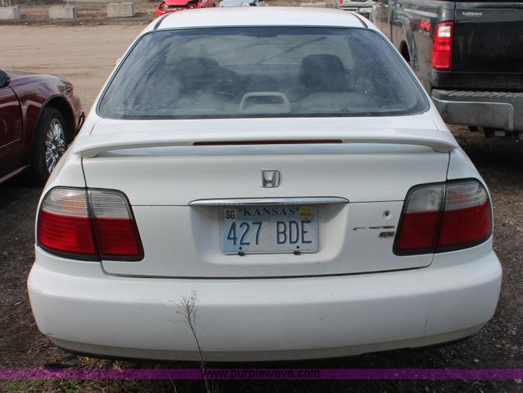 image for item E3205 1997 Honda Accord EX