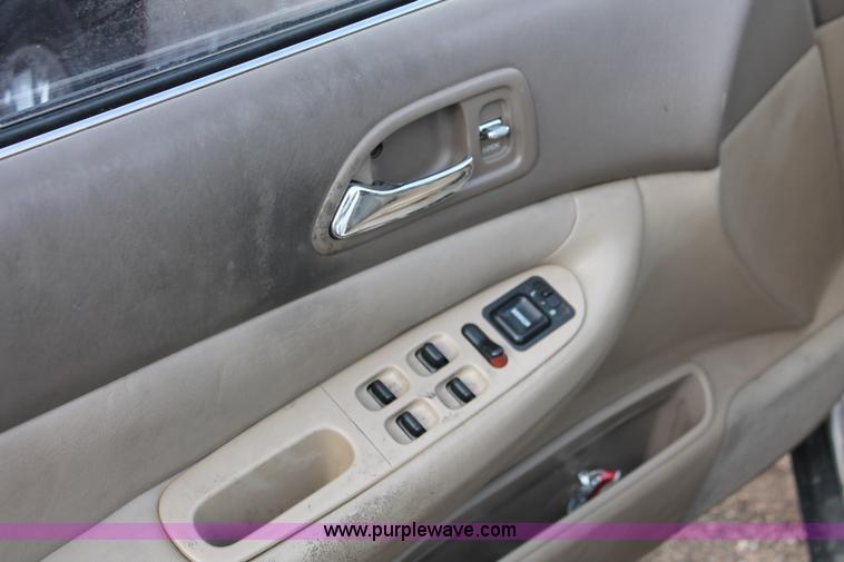 image for item E3205 1997 Honda Accord EX