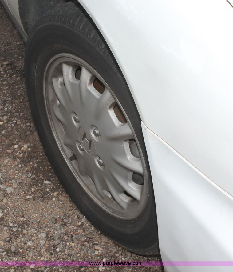 image for item E3205 1997 Honda Accord EX