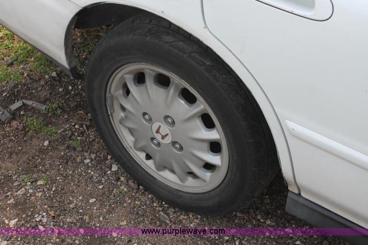 image for item E3205 1997 Honda Accord EX