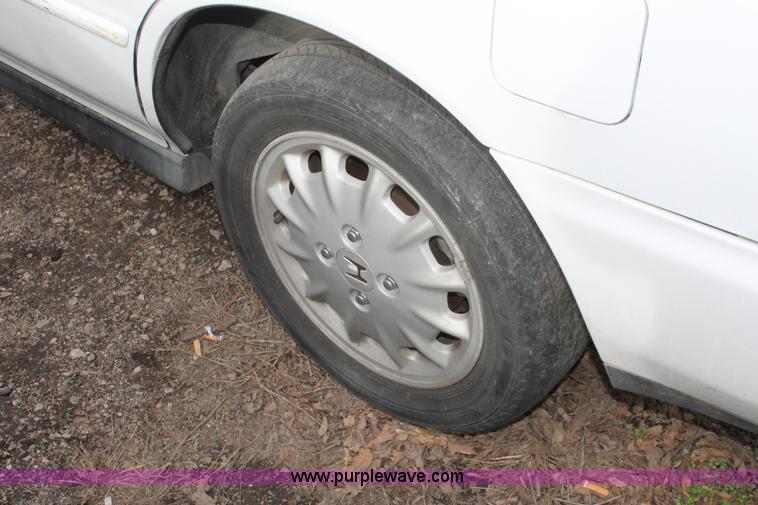 image for item E3205 1997 Honda Accord EX