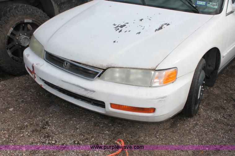 image for item E3205 1997 Honda Accord EX