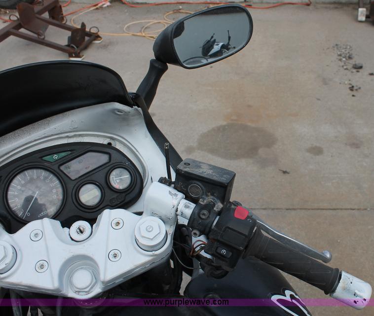 image for item E3207 1996 Suzuki GSX600F motorcycle