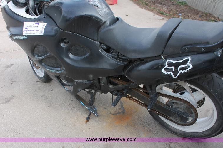 image for item E3207 1996 Suzuki GSX600F motorcycle