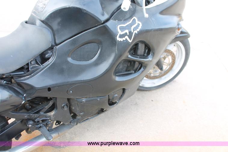 image for item E3207 1996 Suzuki GSX600F motorcycle
